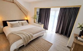 Pomiculturii 7 - Modern Apartment with Balcony